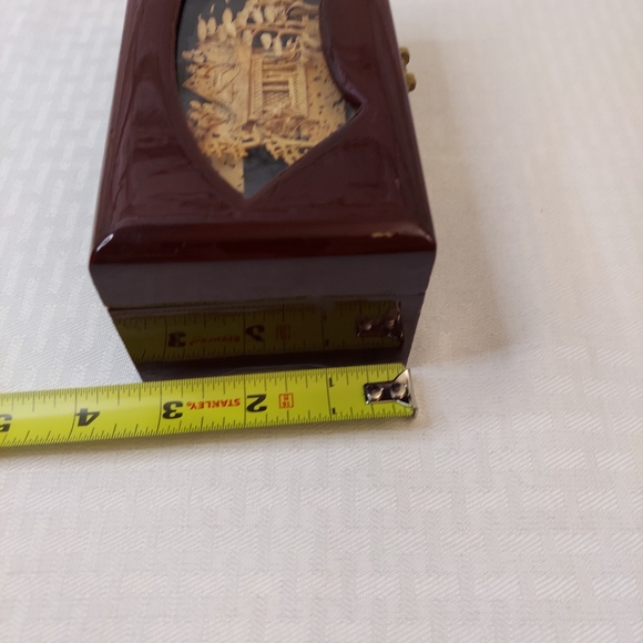 Vintage Handcarved Cork in Wood Laquered Jewelry Box Red Fabric Lined Chinese - Picture 9 of 12